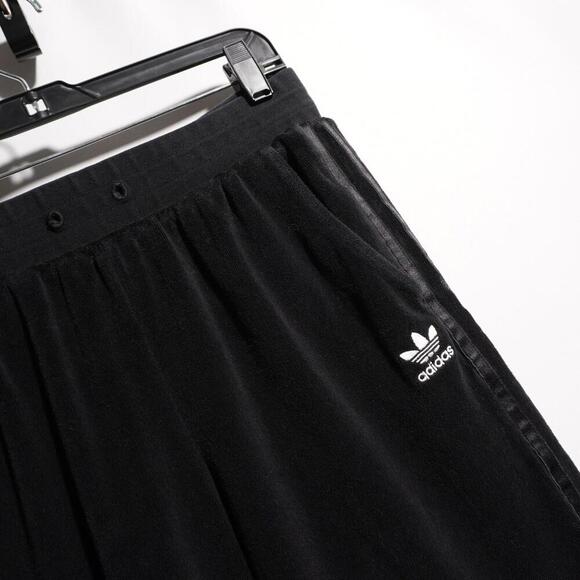 Adidas Joggers Womens S Black Velour Trefoil Stripes Y2K Track Warm Up 27x27* - Picture 3 of 7